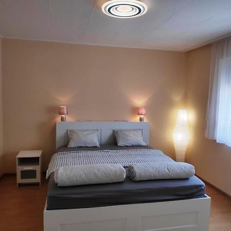 Koelcsey Apartman Szekszárd Exterior foto