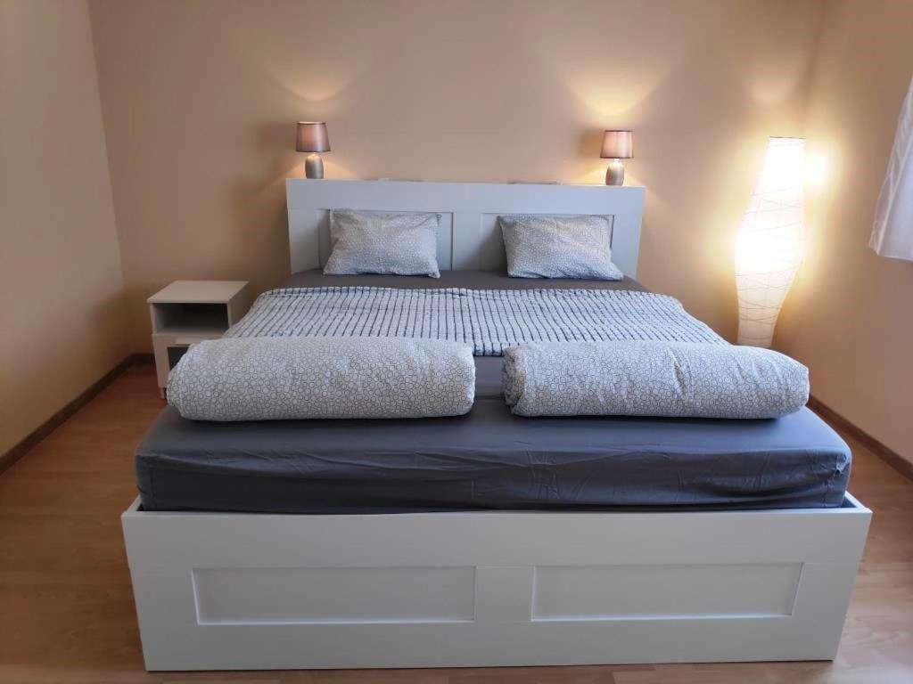 Koelcsey Apartman Szekszárd Exterior foto
