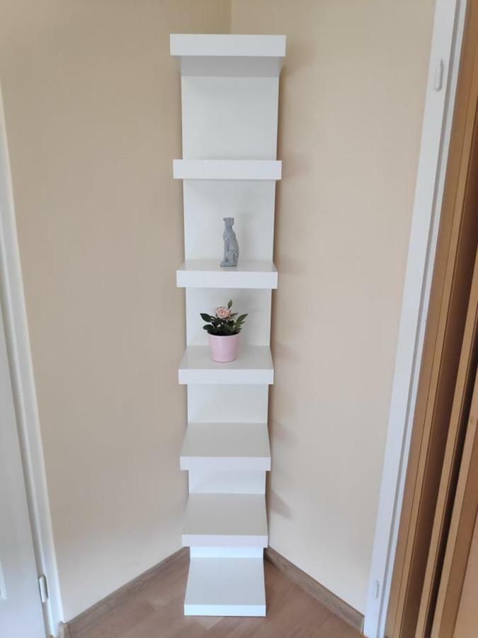 Koelcsey Apartman Szekszárd Exterior foto