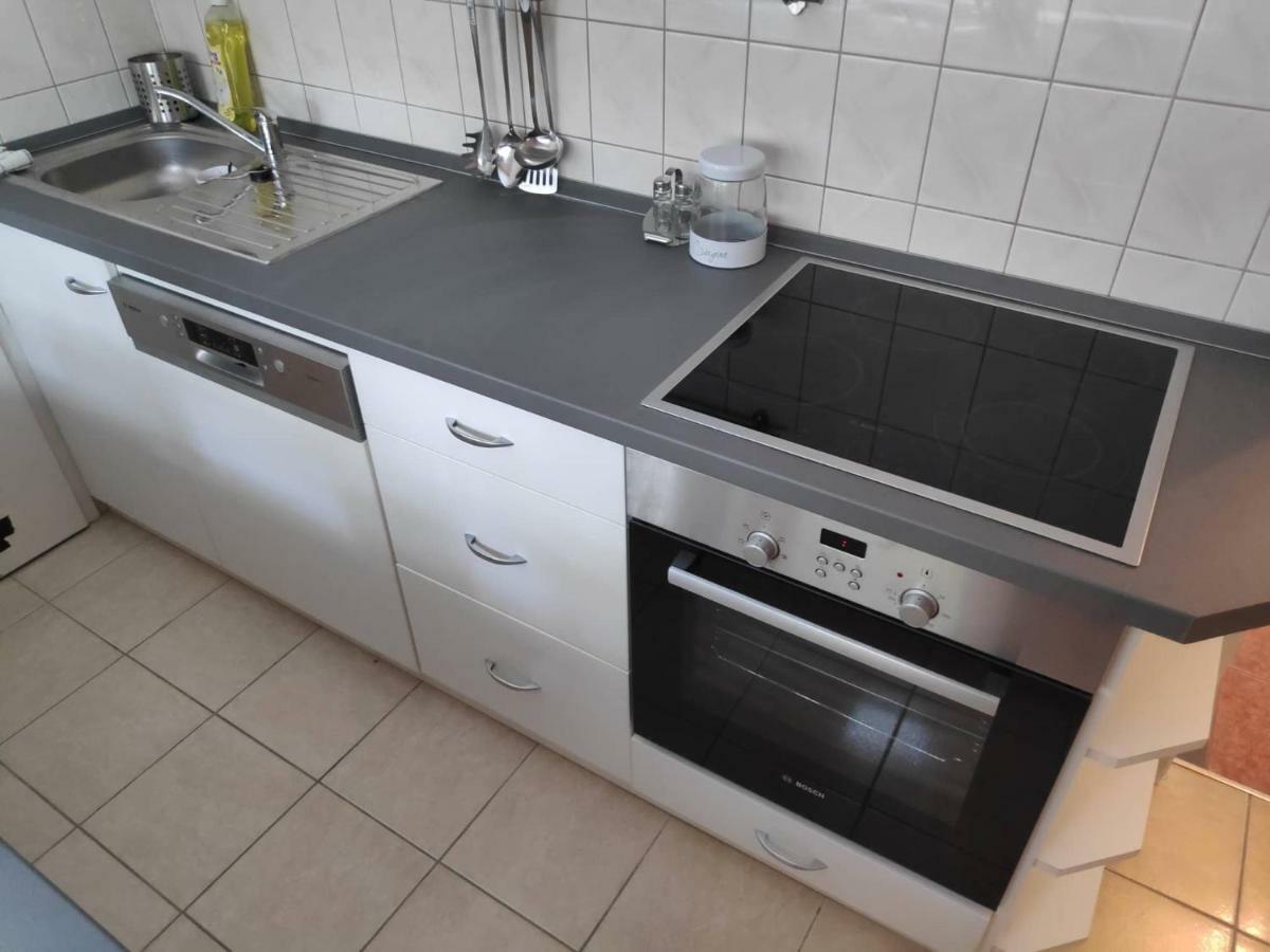 Koelcsey Apartman Szekszárd Exterior foto